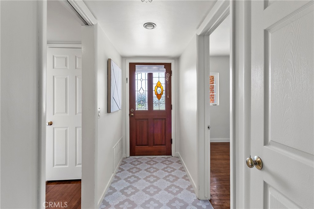 14092 Windsor Place