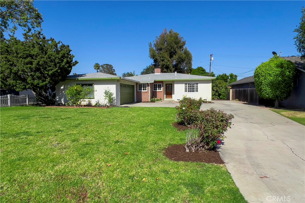 14092 Windsor Place