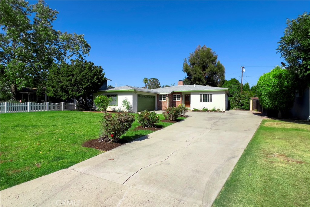14092 Windsor Place