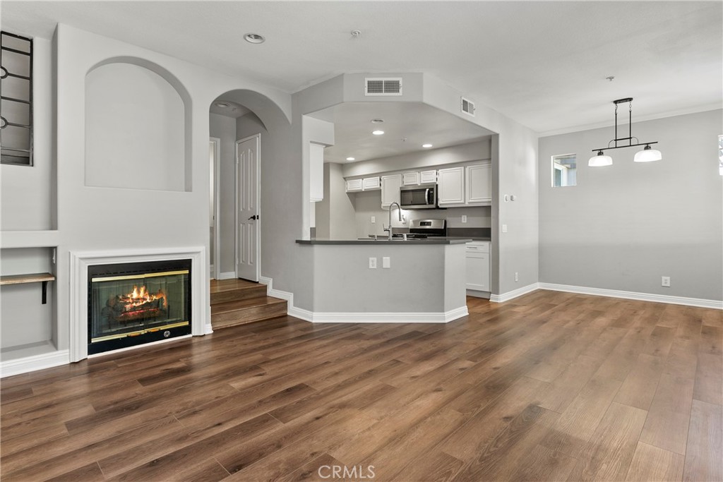 2371 Sunningdale Drive