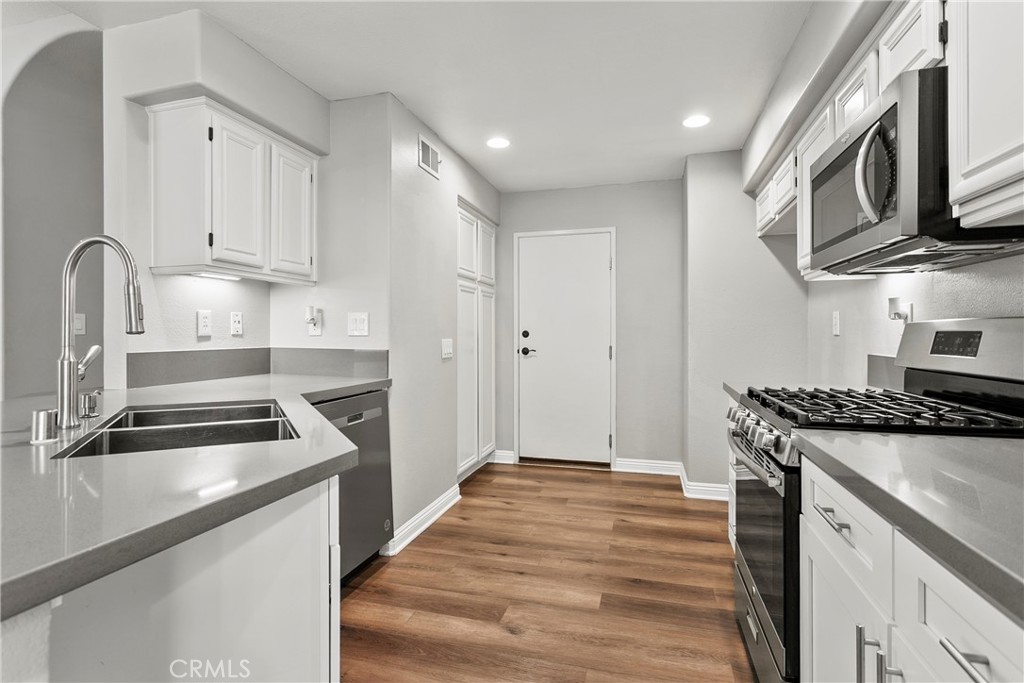 2371 Sunningdale Drive