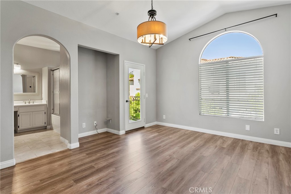 2371 Sunningdale Drive