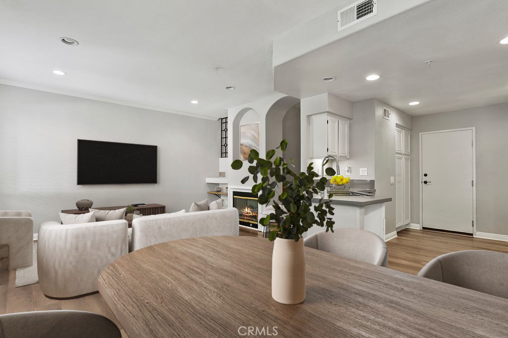 2371 Sunningdale Drive