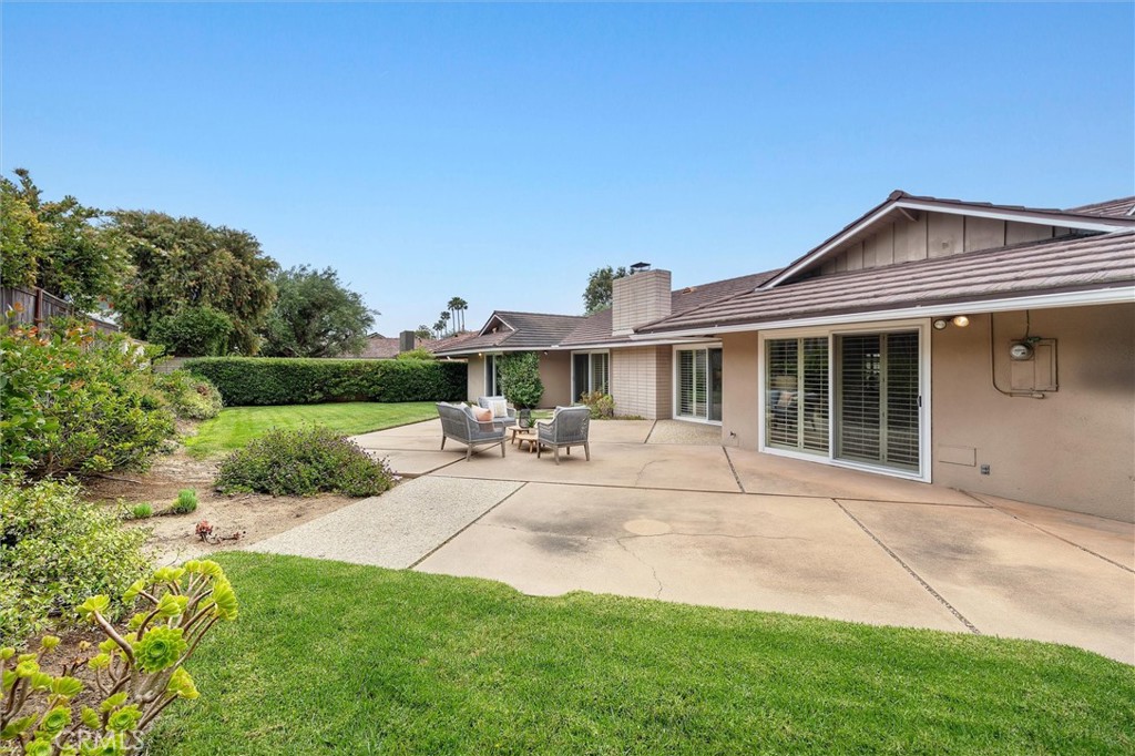 1812 Tradewinds Lane