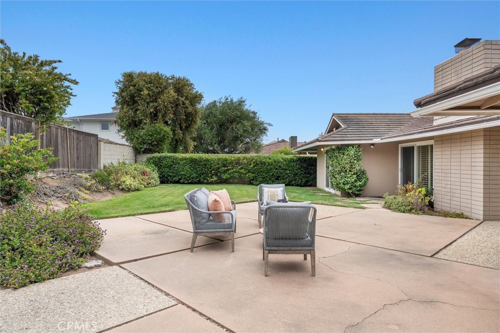 1812 Tradewinds Lane