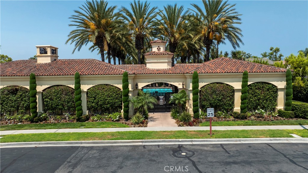 11 Flora Springs