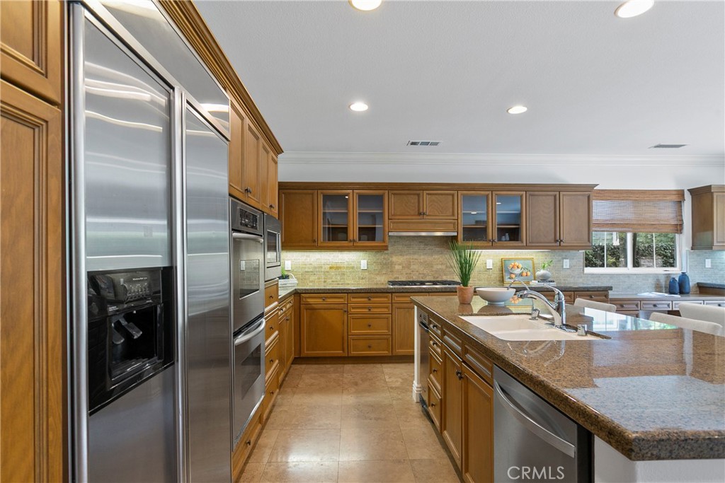 11 Flora Springs