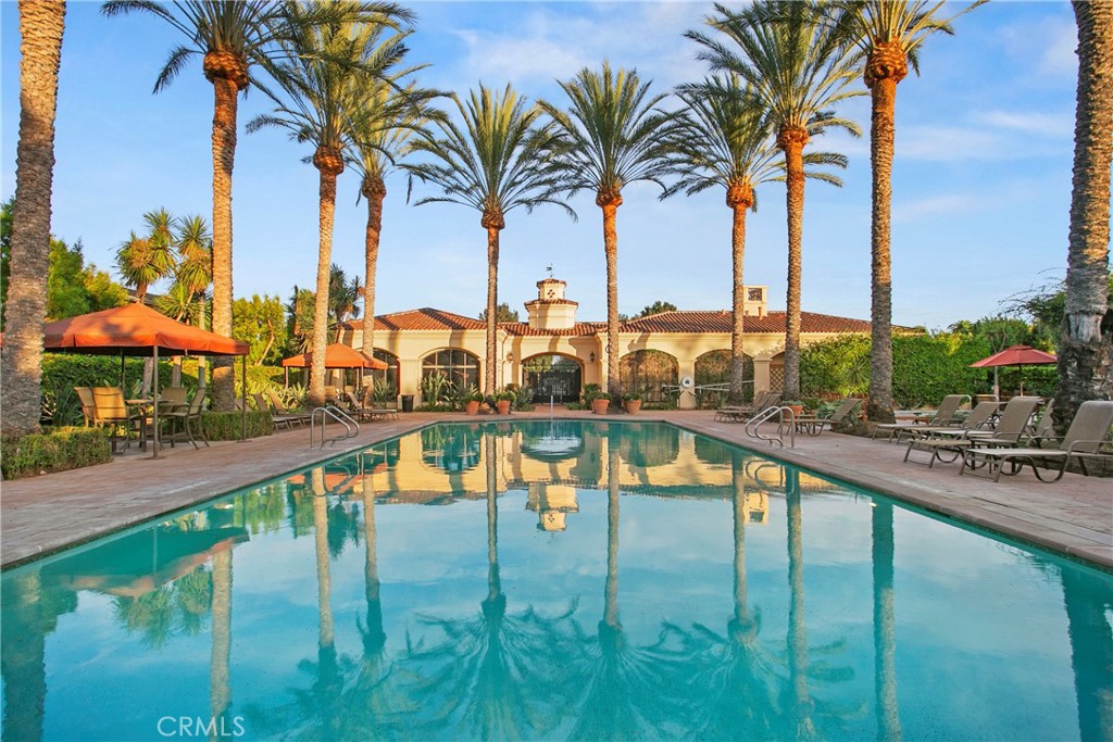 11 Flora Springs