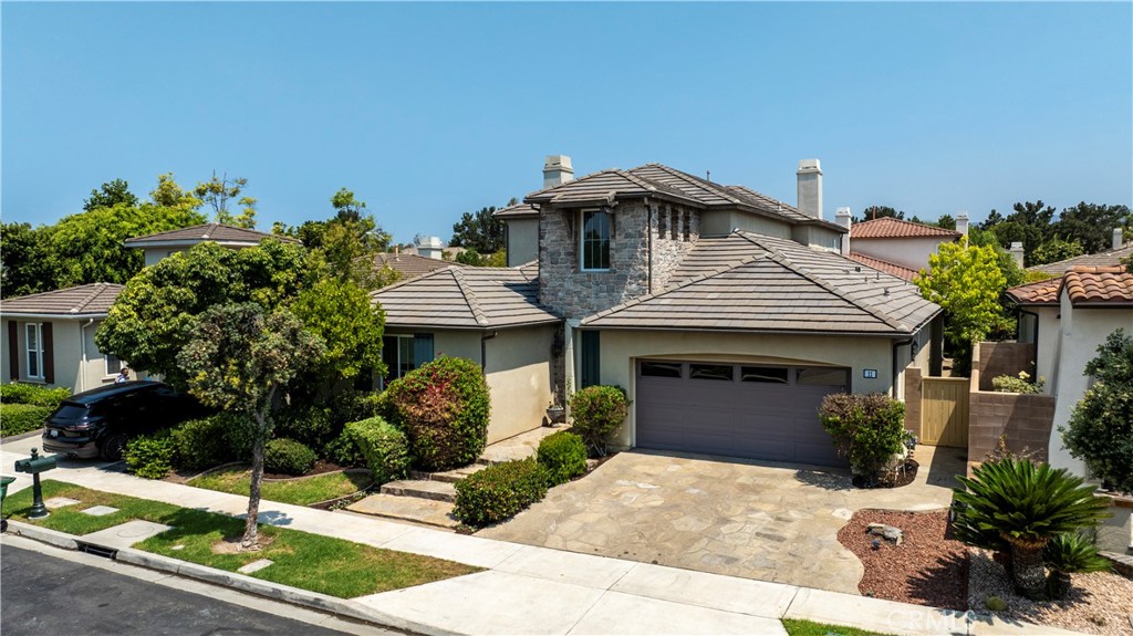 11 Flora Springs