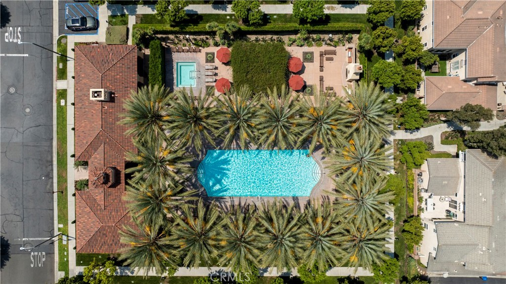 11 Flora Springs