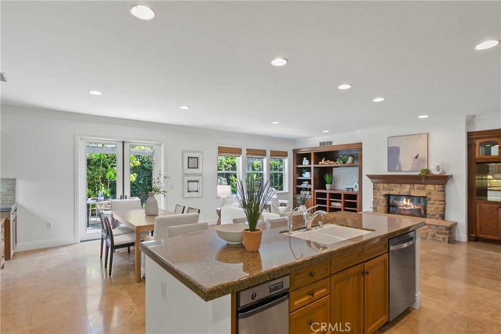 11 Flora Springs