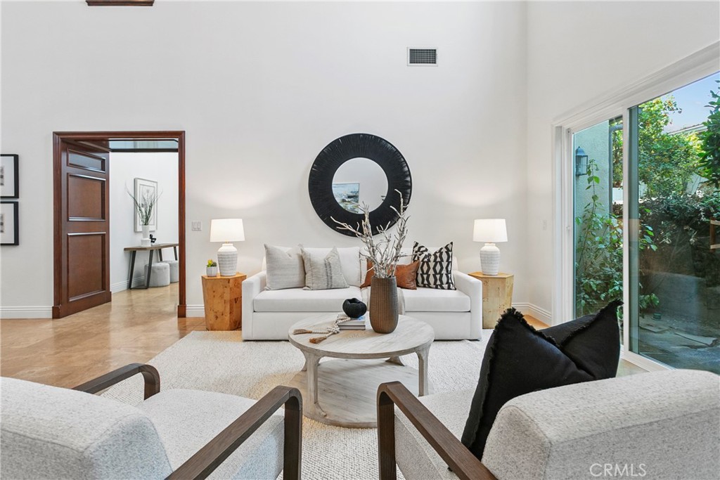 11 Flora Springs