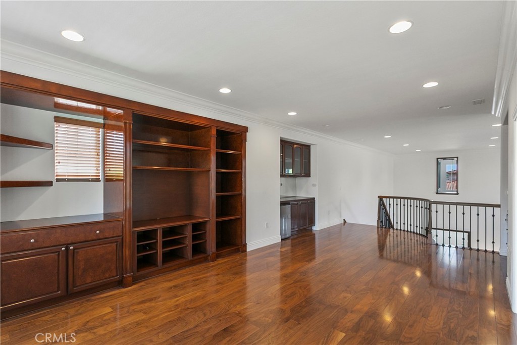 11 Flora Springs