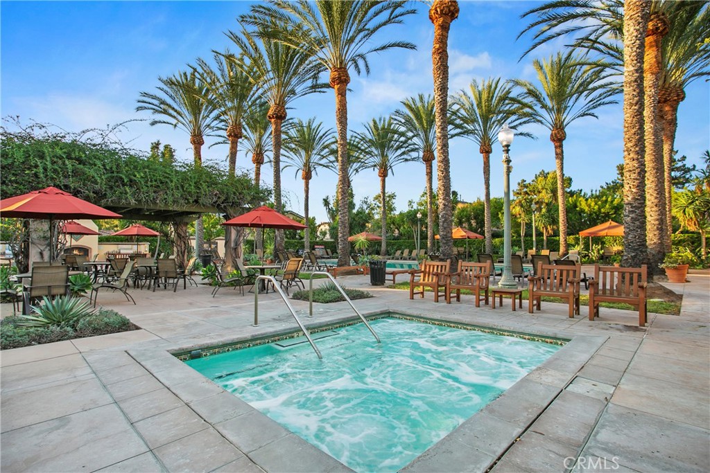 11 Flora Springs