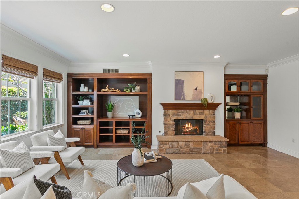 11 Flora Springs