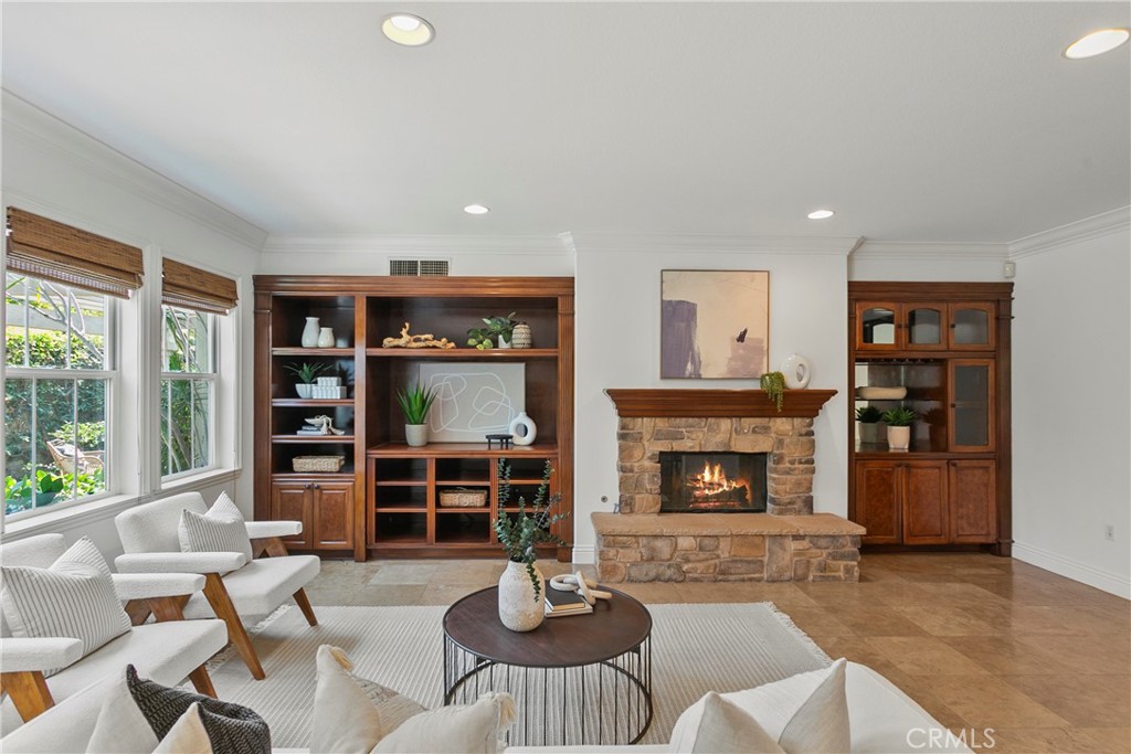 11 Flora Springs