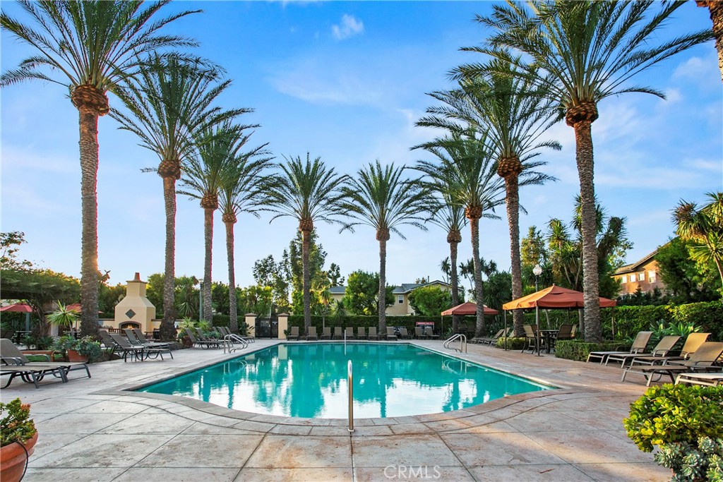 11 Flora Springs