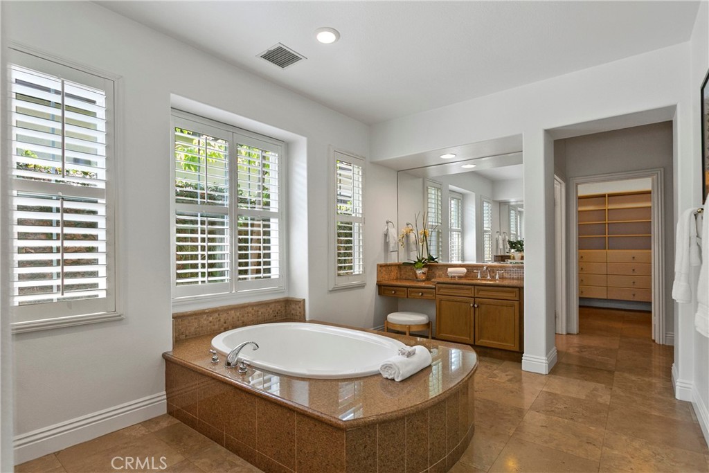 11 Flora Springs