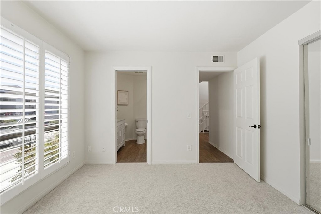 18 Land Fall Court