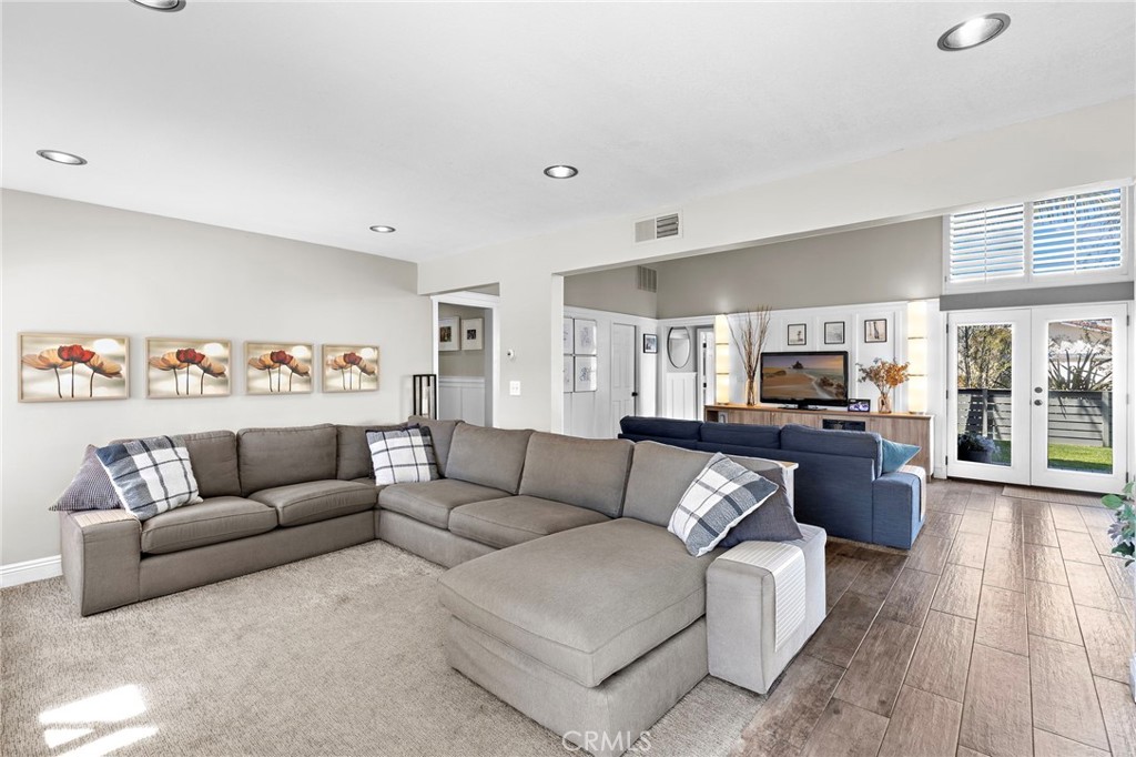 9862 Kings Canyon Drive