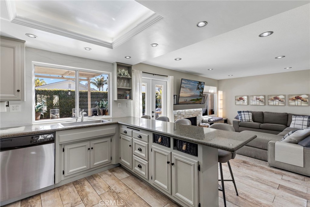 9862 Kings Canyon Drive