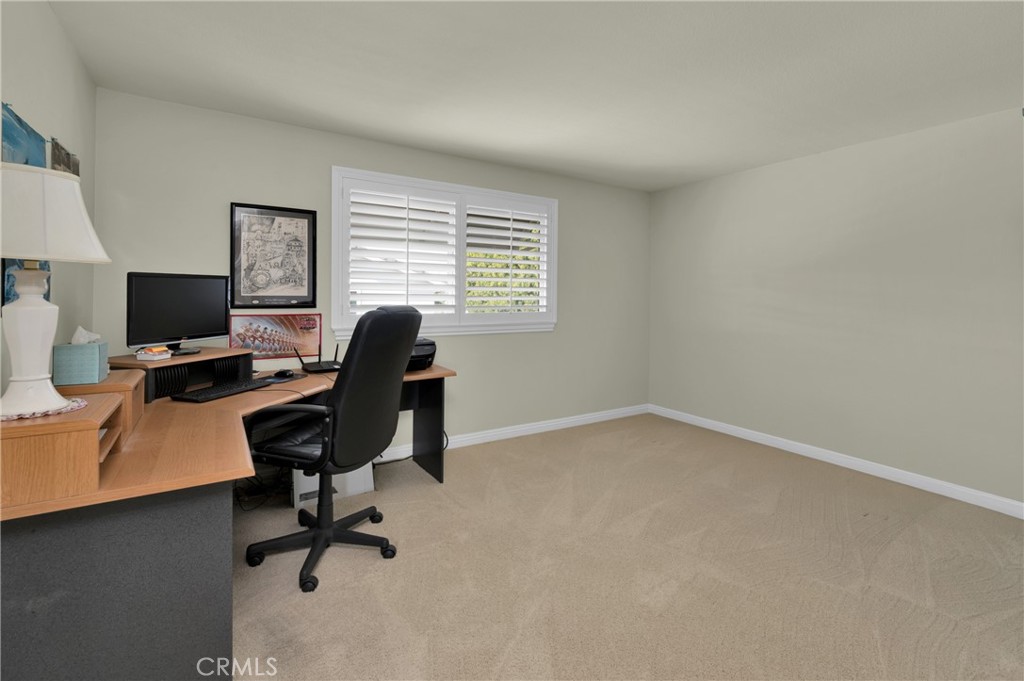 1625 Salmon River