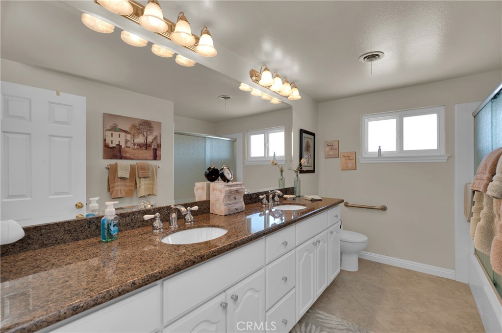 1625 Salmon River