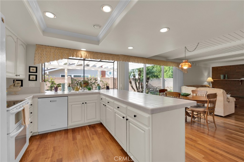1625 Salmon River