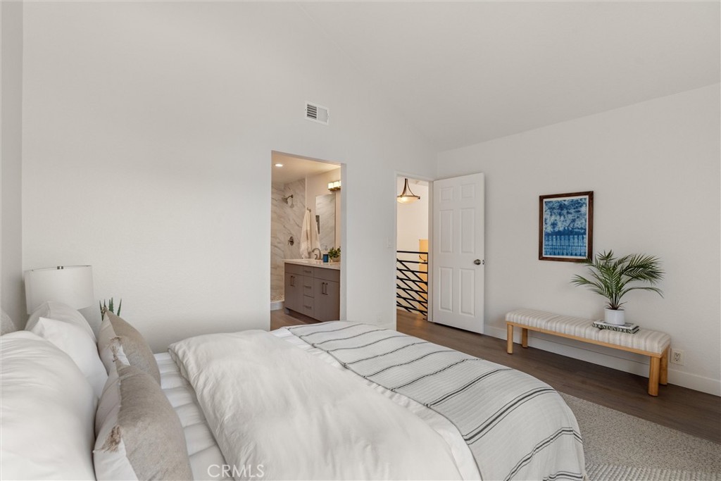 2200 Canyon Drive 8
