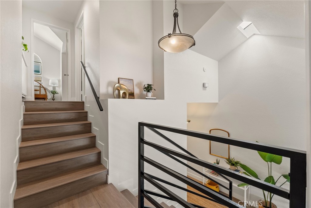 2200 Canyon Drive 8