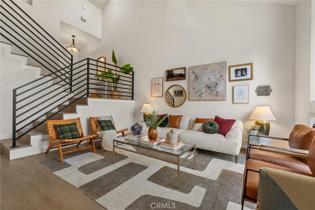 2200 Canyon Drive 8