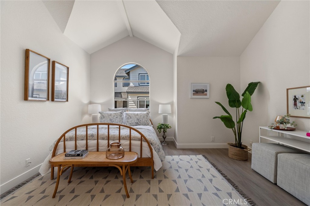 2200 Canyon Drive 8