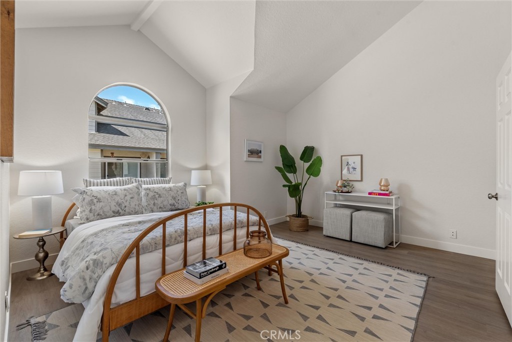 2200 Canyon Drive 8
