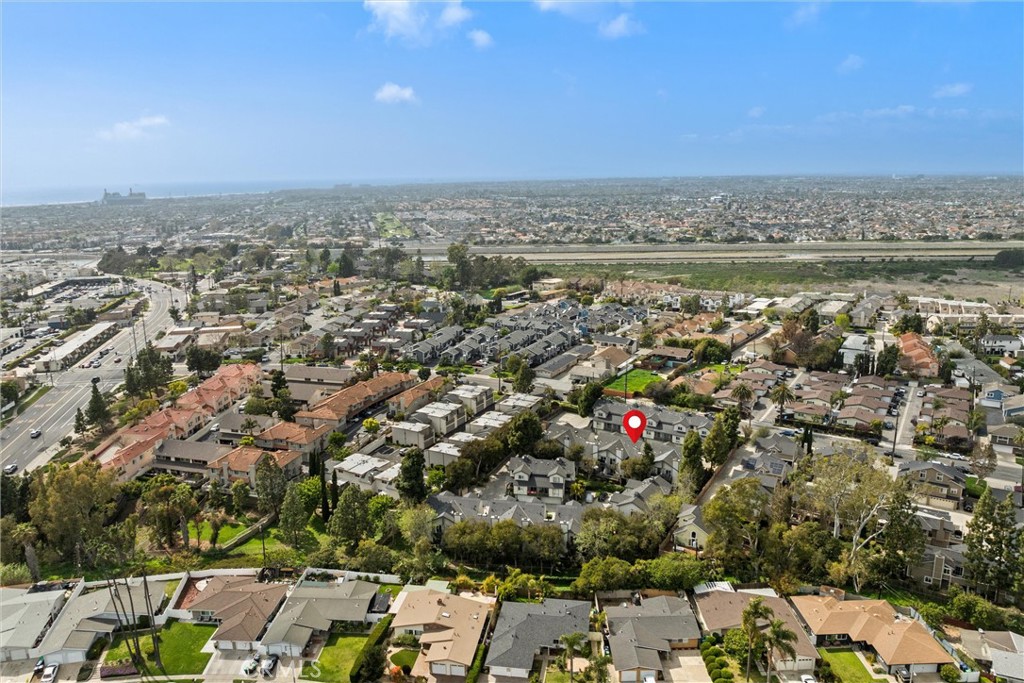 2200 Canyon Drive 8