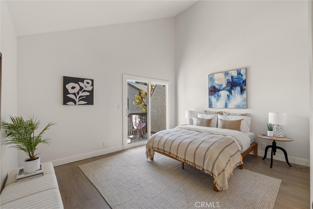 2200 Canyon Drive 8