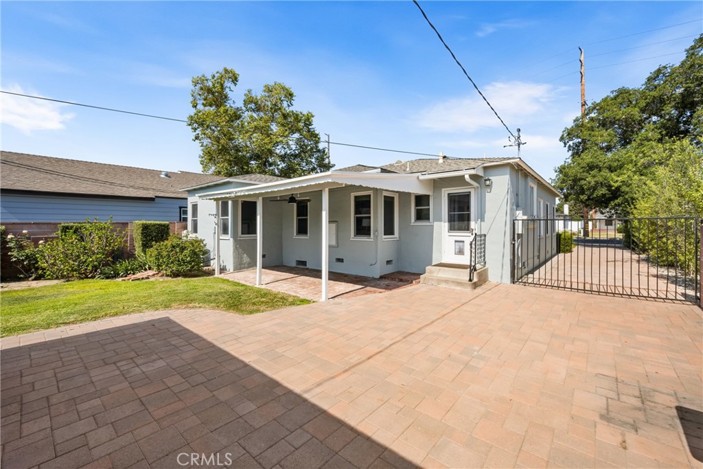 2412 Santiago Street