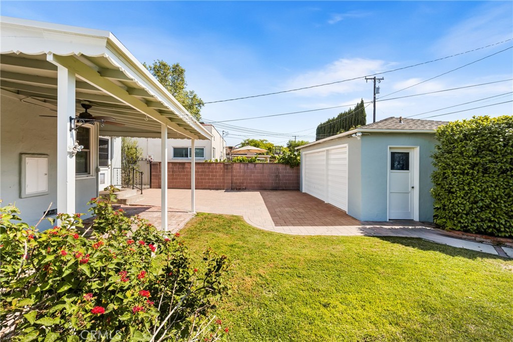 2412 Santiago Street