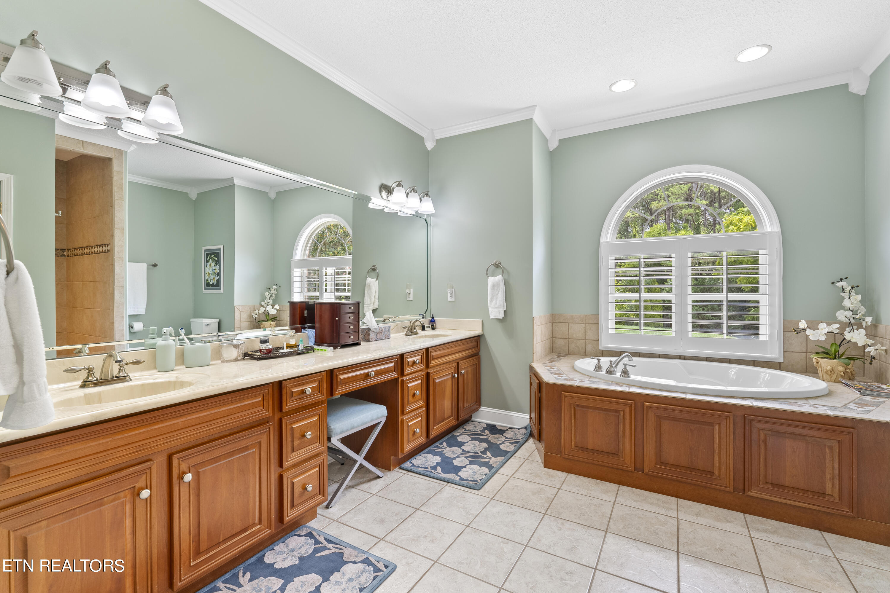 147 Tahlequah Lane