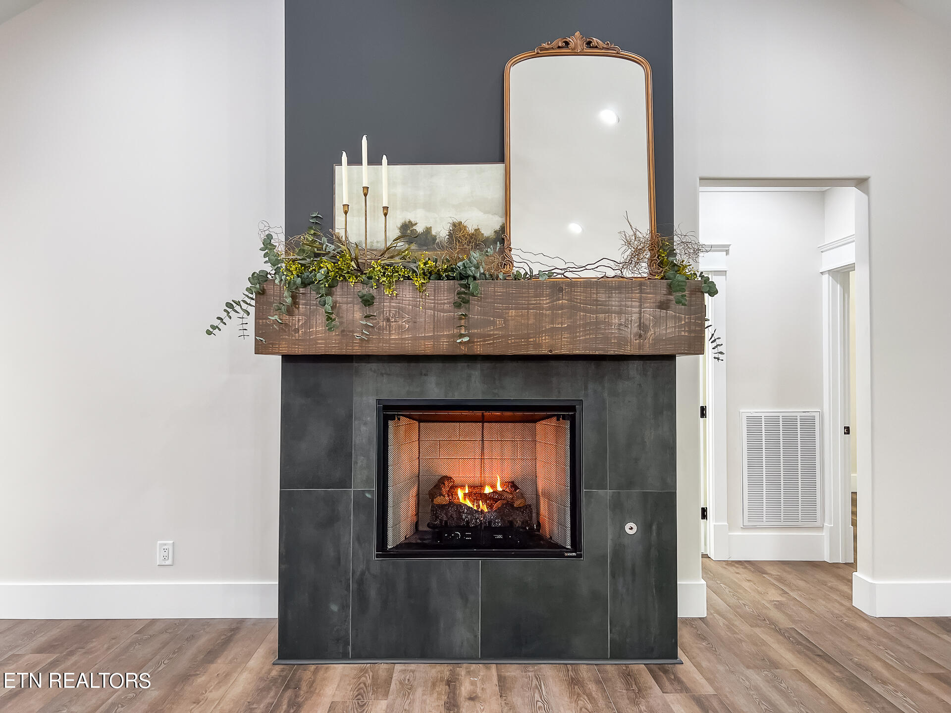 182 Oostanali Way