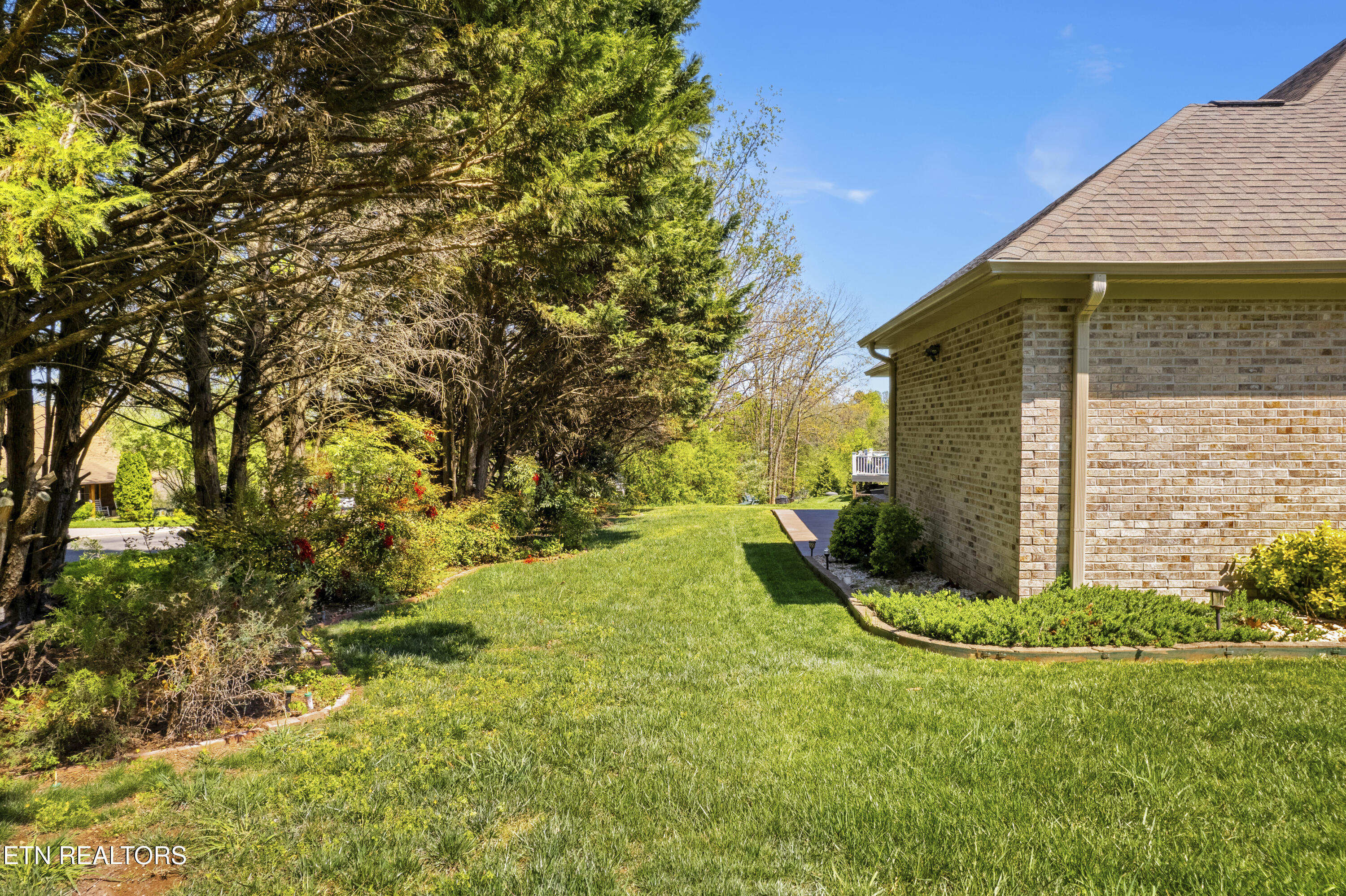 124 Pocola Way