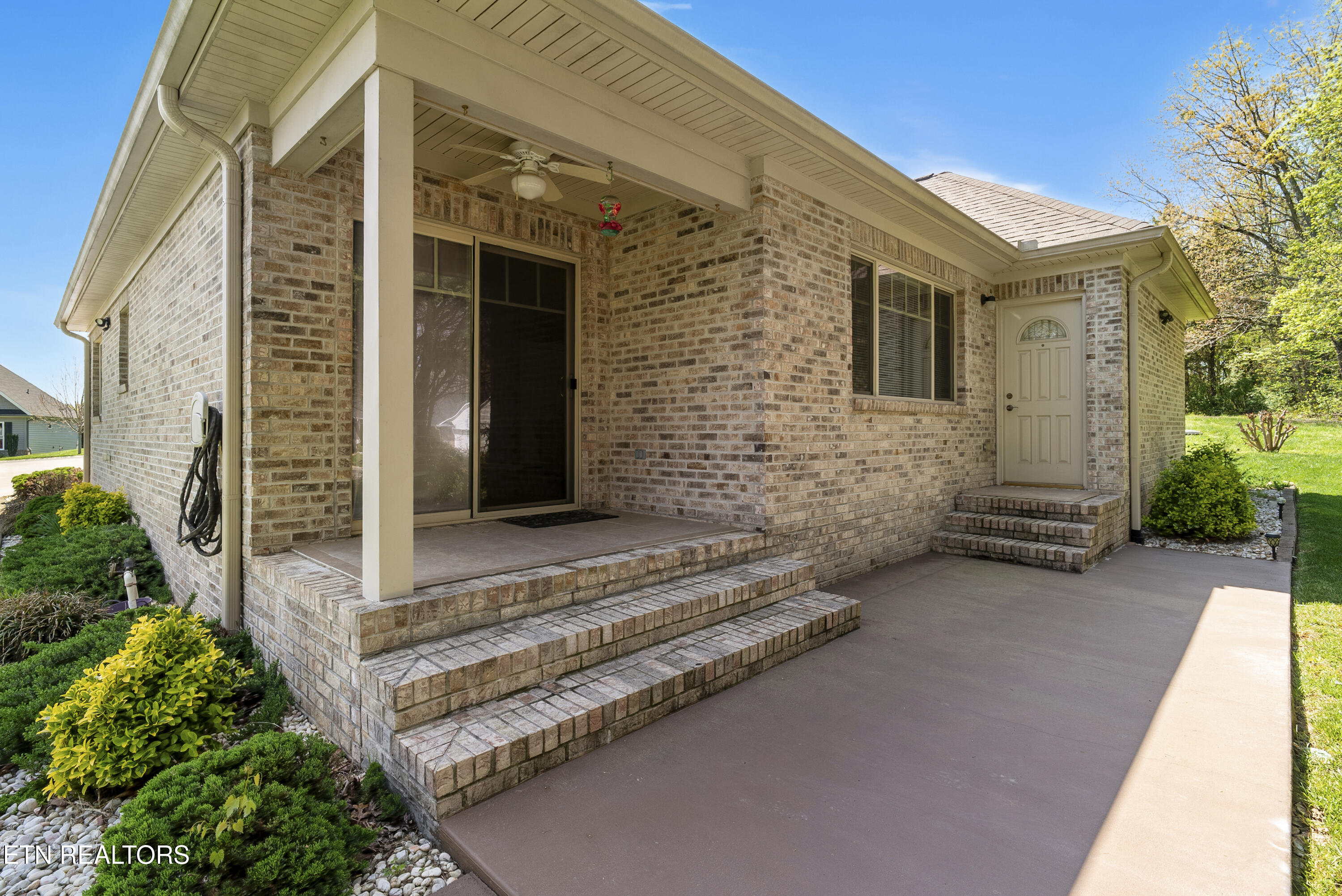 124 Pocola Way