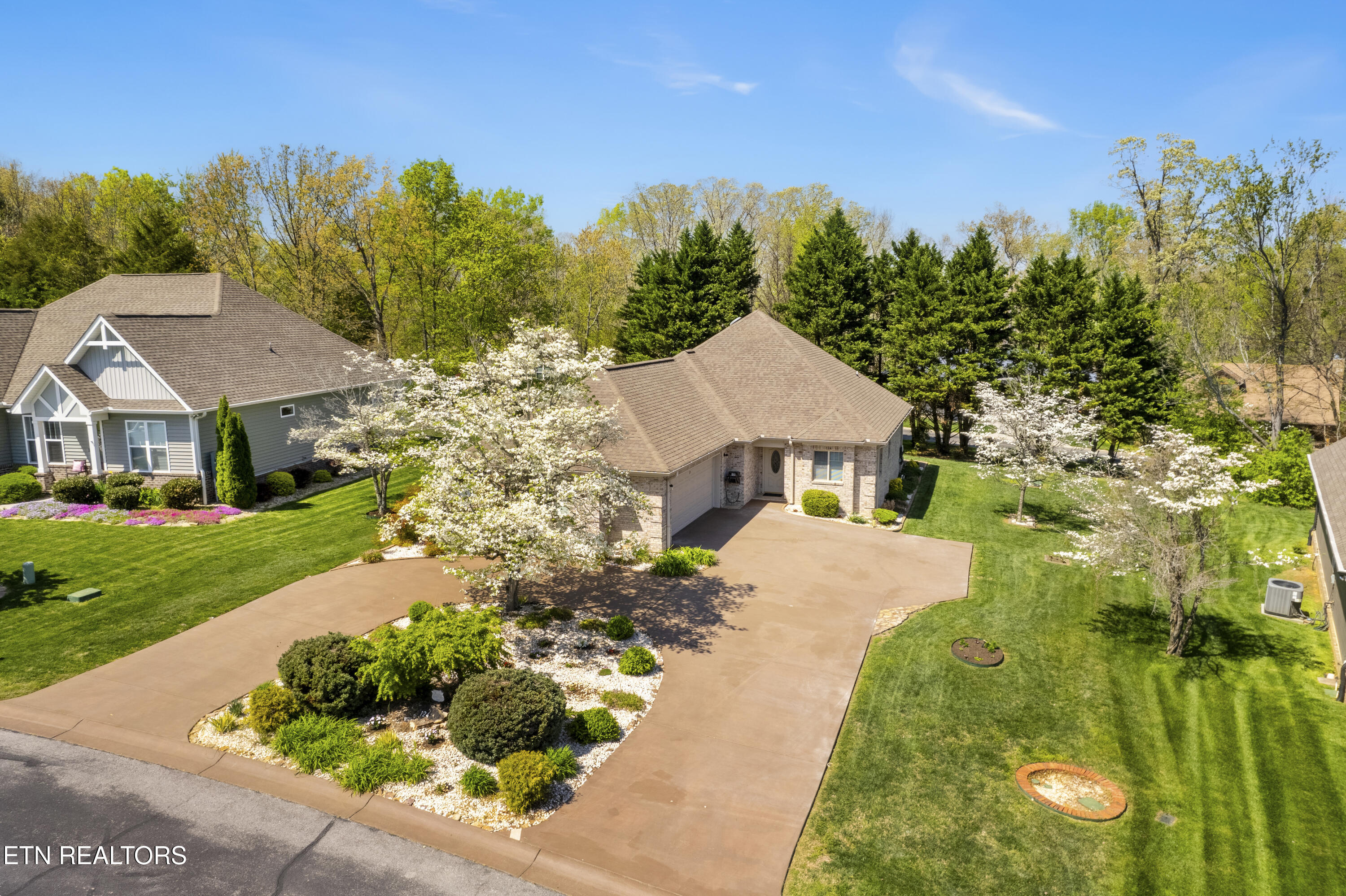 124 Pocola Way