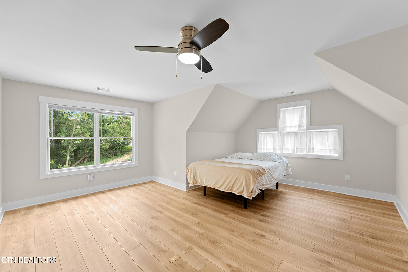 216 Tecumseh Way