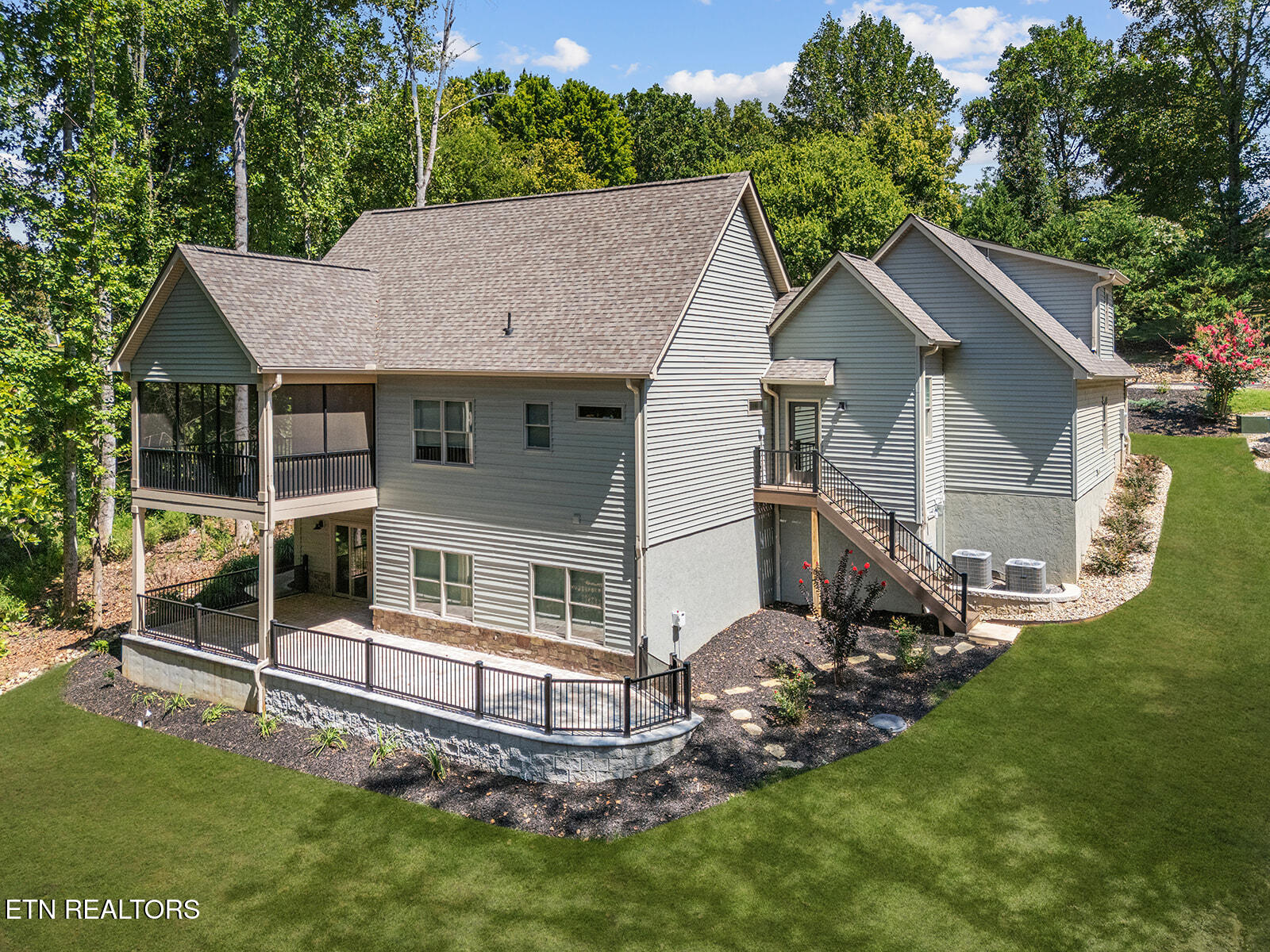 216 Tecumseh Way