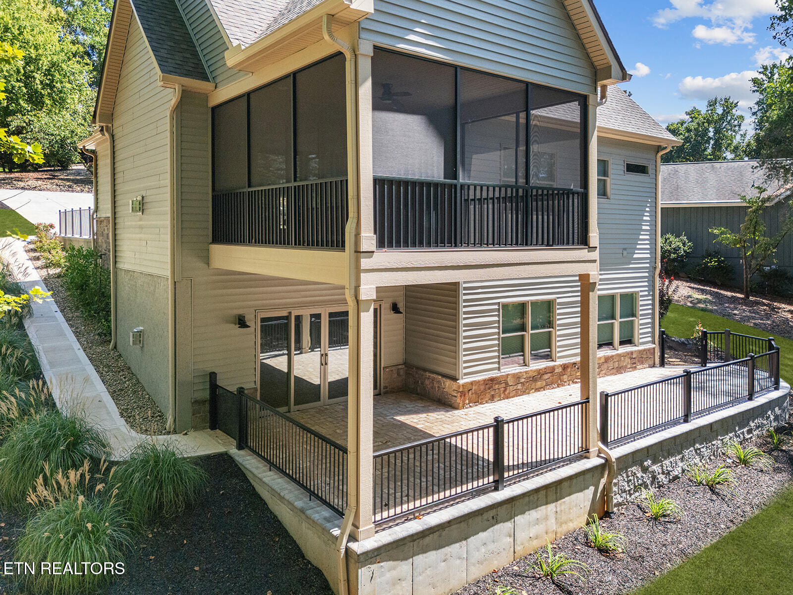 216 Tecumseh Way