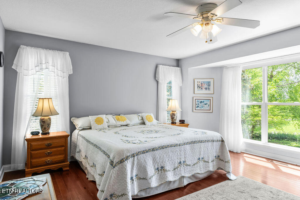 176 Amohi Way