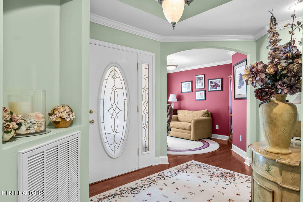176 Amohi Way
