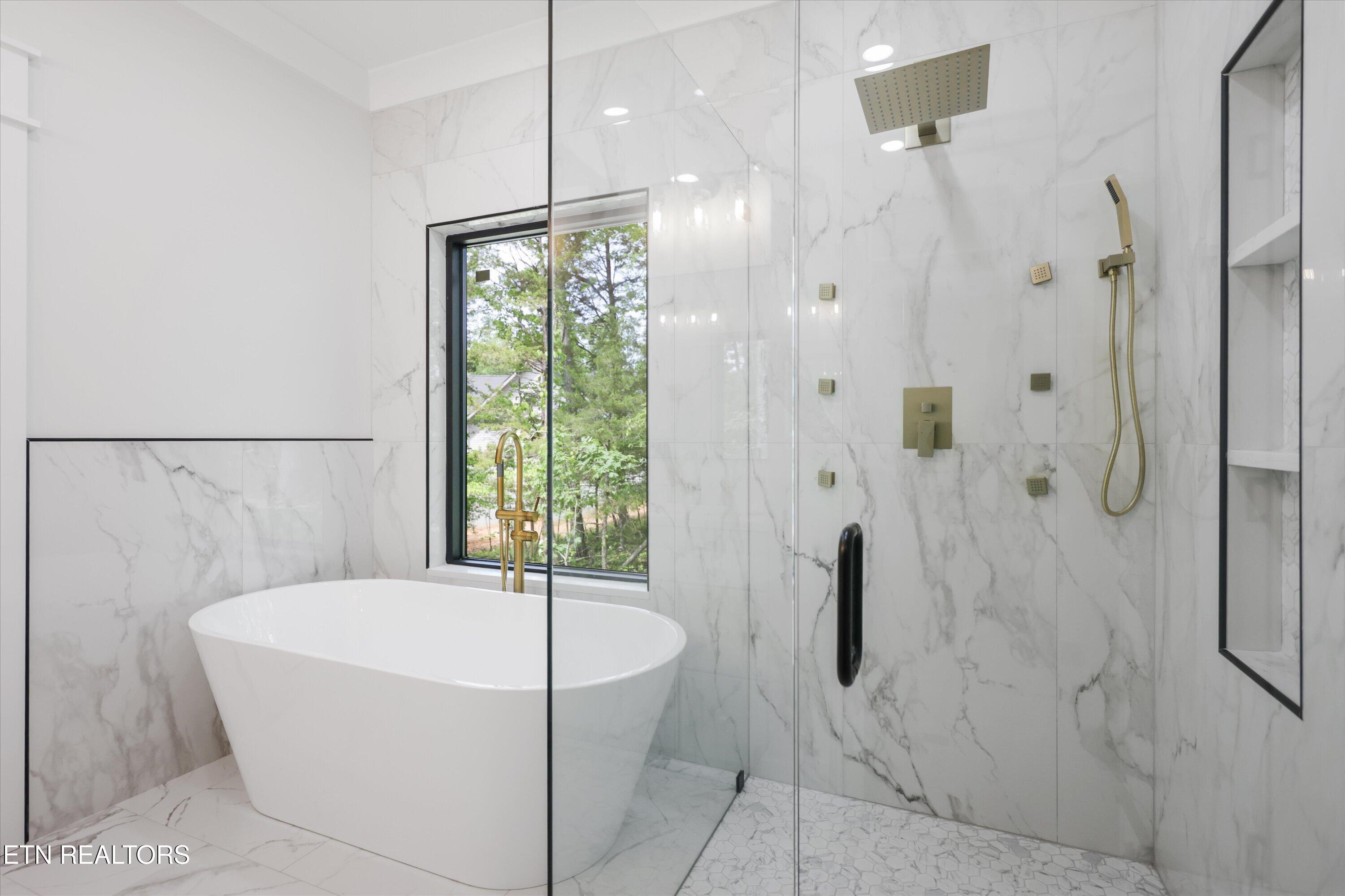 400 Elohi Place