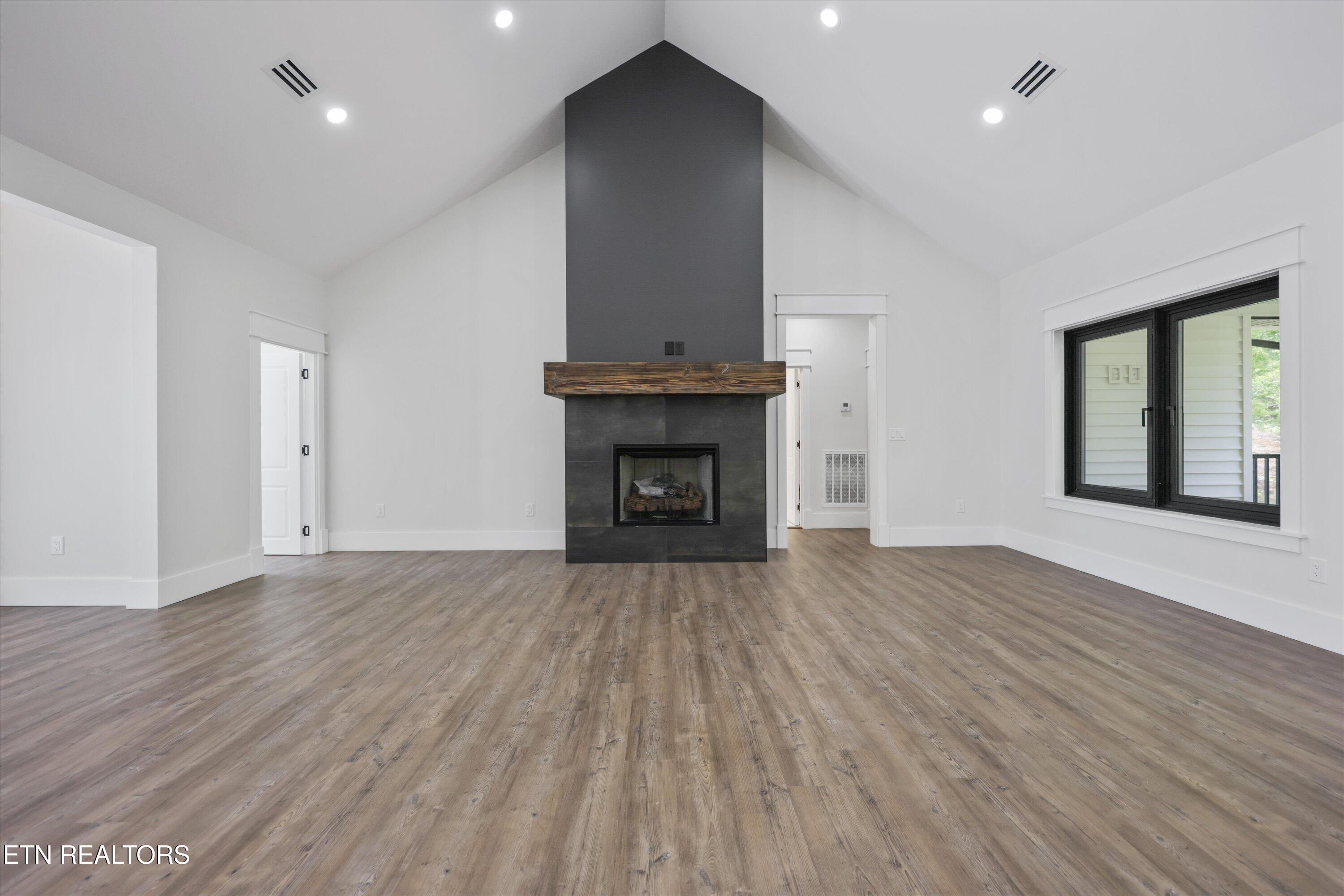 400 Elohi Place