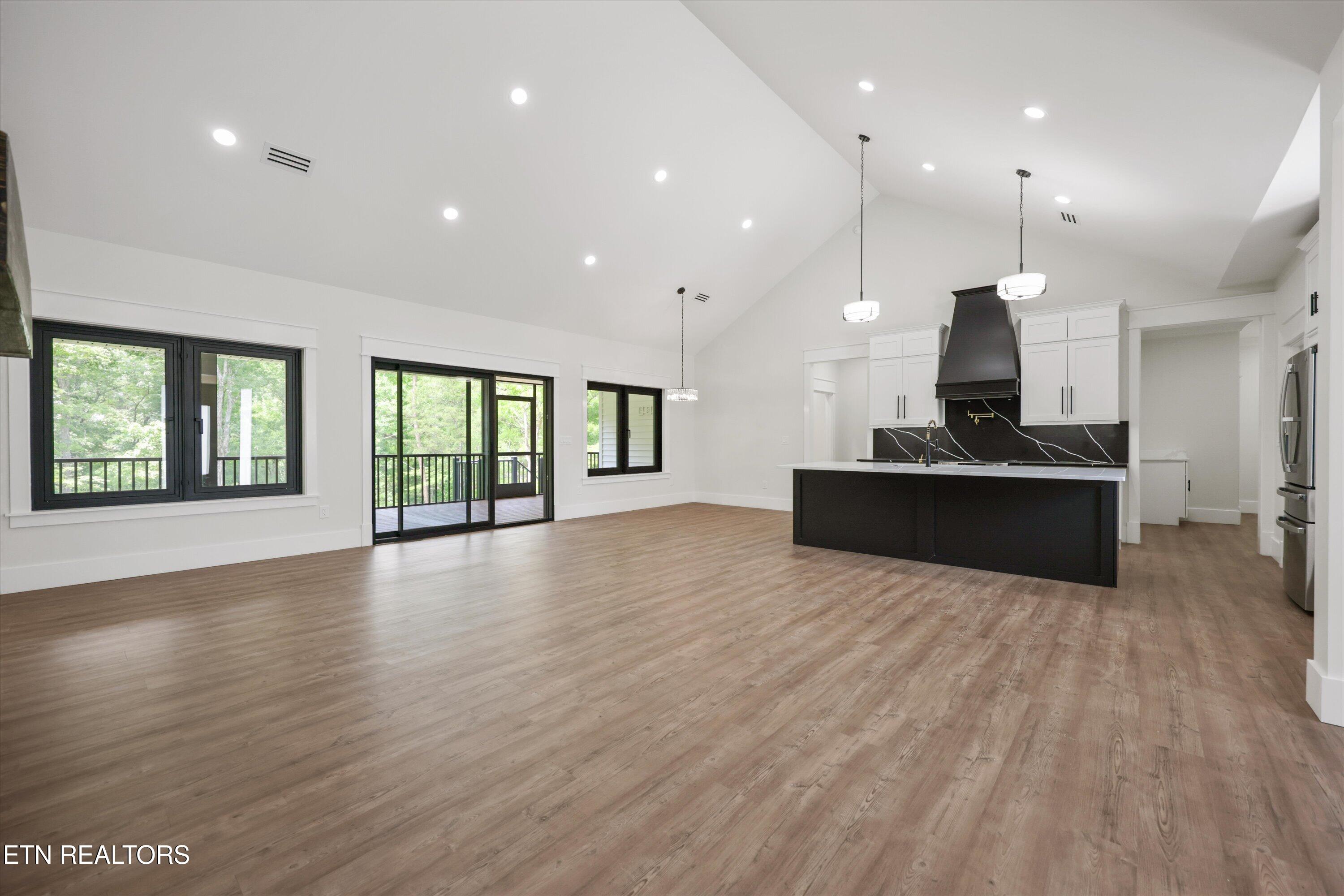 400 Elohi Place